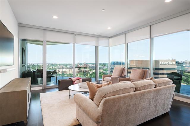 Building Photo - 3130 N Harwood St