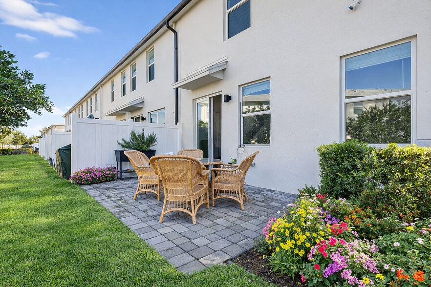 Building Photo - 1721 Lindley St