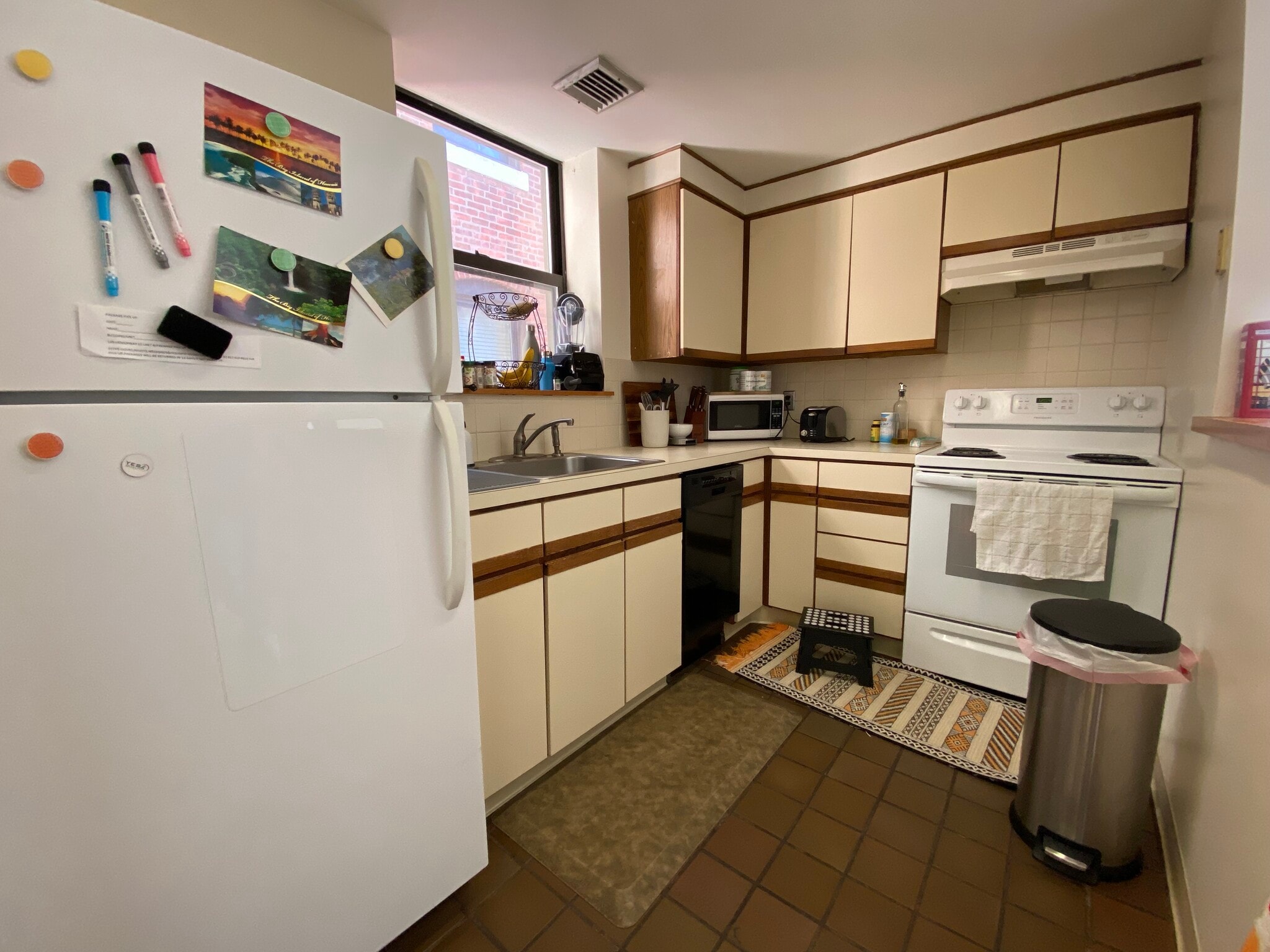 Building Photo - 96 Gainsborough St