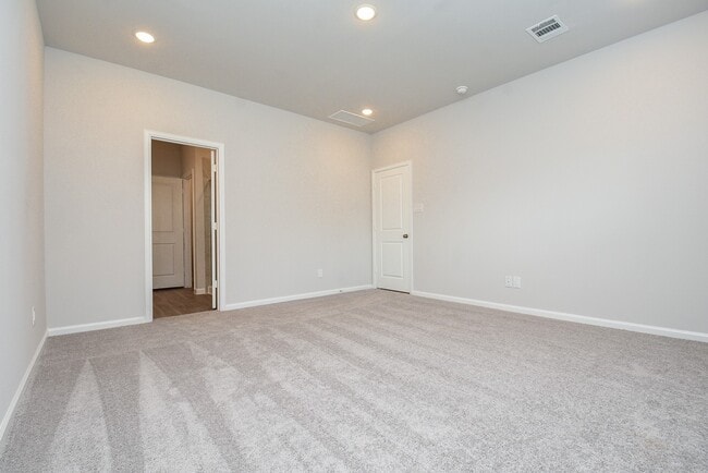 Building Photo - 16493 Moss Ln