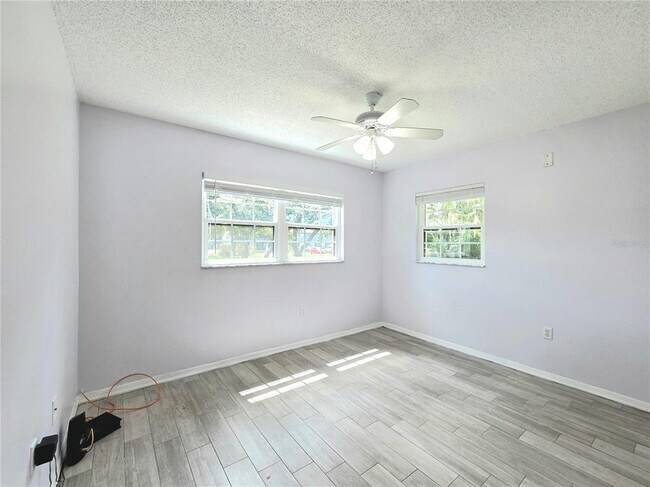 Building Photo - 12900 Vonn Rd
