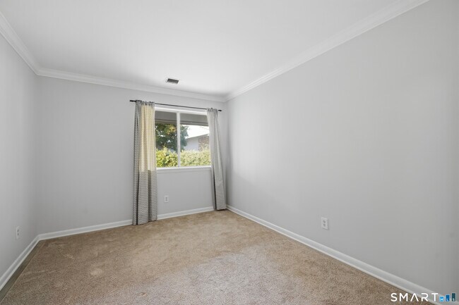 Building Photo - 110 Southport Woods Drive
