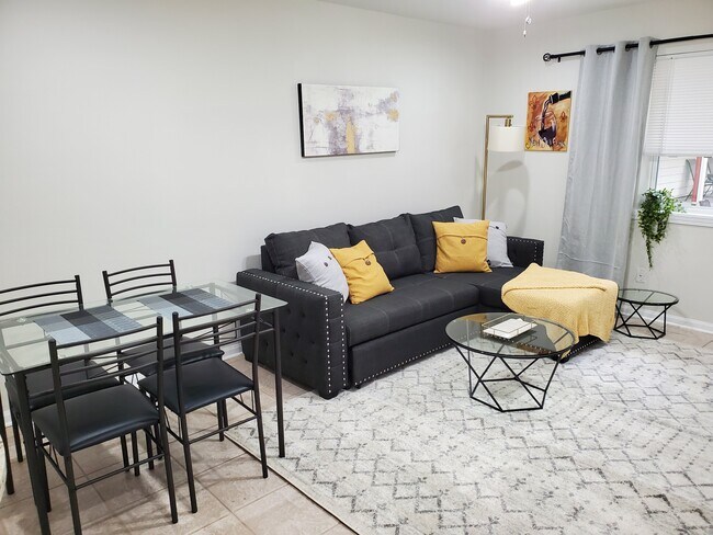 Building Photo - 2500 Houma Blvd