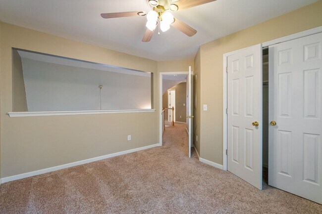 Building Photo - 7037 Mooreland Ct