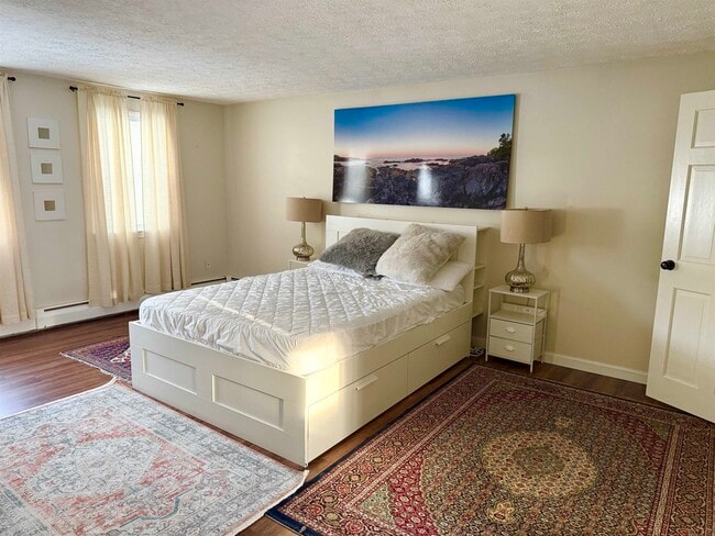 Building Photo - 53 Holmes Dr