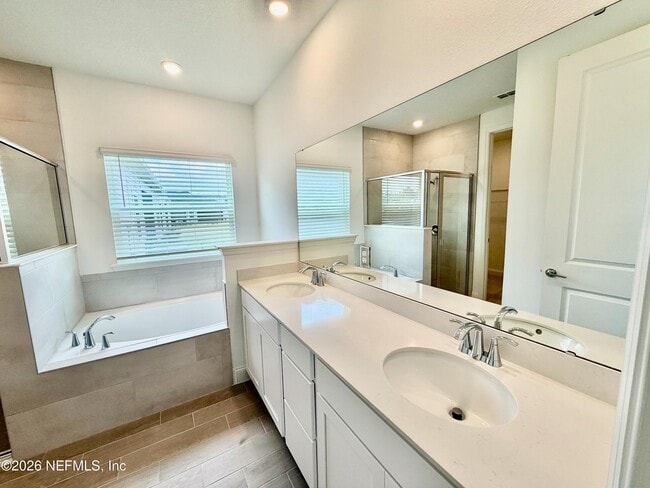 Building Photo - 96 Bellaire Isle
