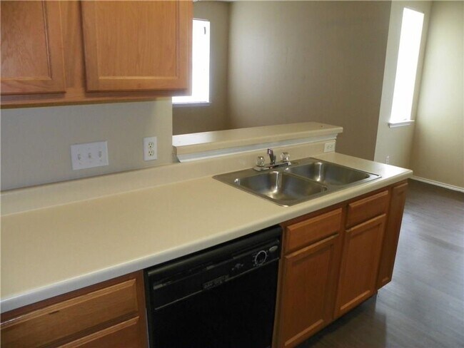 Building Photo - 13704 Harris Ridge Blvd