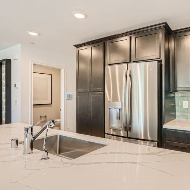 Building Photo - Bright & Modern 3-Bed Townhome in 89166