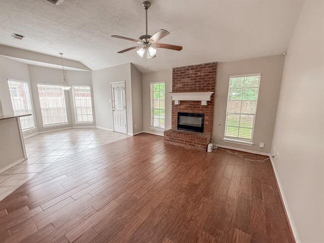 Building Photo - 4521 Allegro Dr