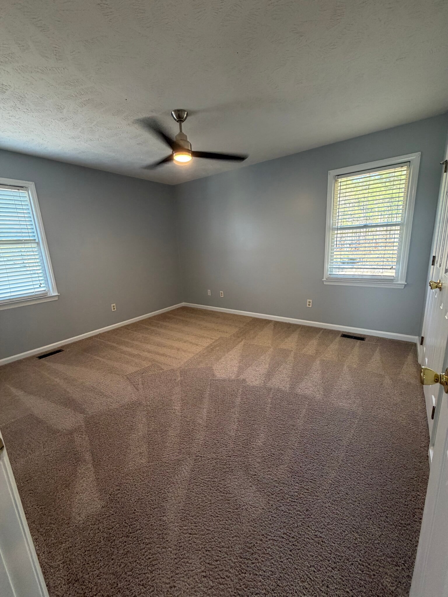 Building Photo - 6550 Brookshire St