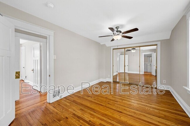 Building Photo - 5616 S Kingshighway Blvd