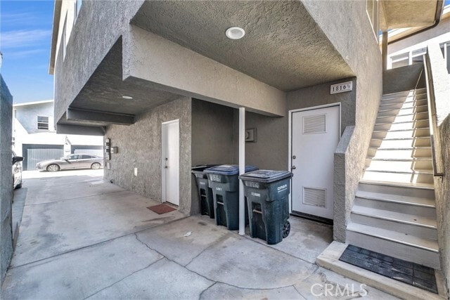 Building Photo - 1816 W Oceanfront