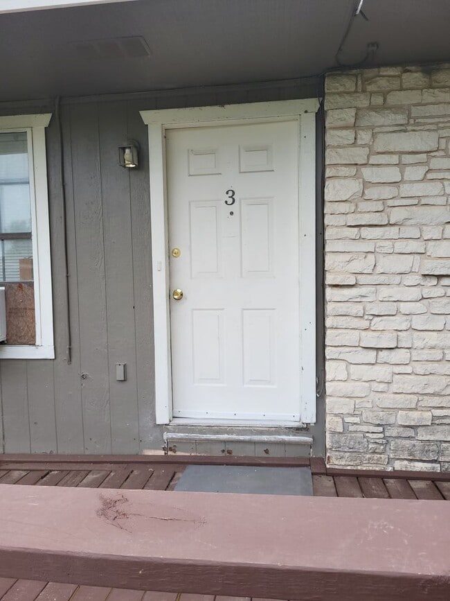 Building Photo - 6950 Lark Haven Ln