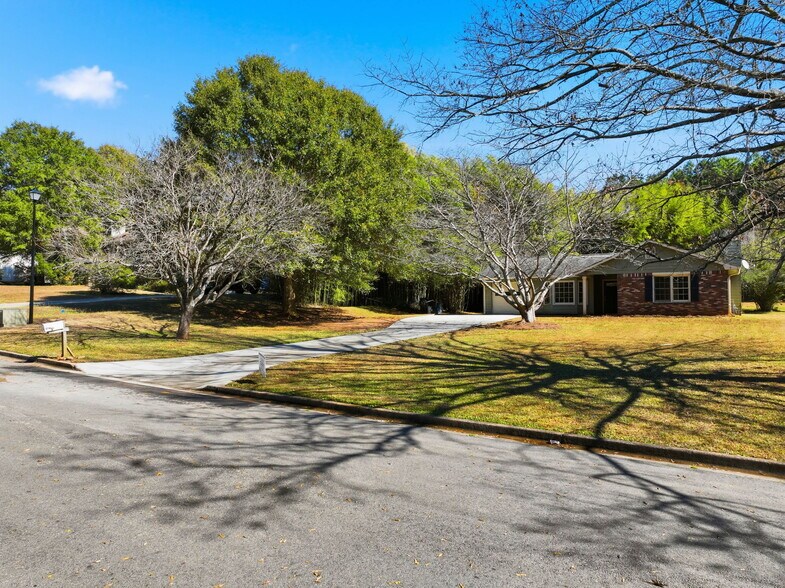 Building Photo - 305 Belmont Farms Dr