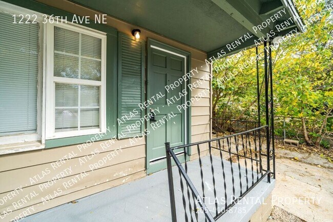 Building Photo - 1222 36th Ave