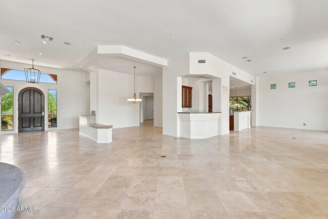 Building Photo - 9800 E Lofty Point Rd