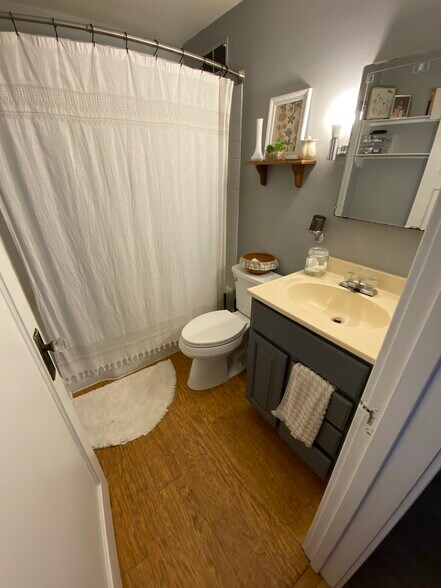 bathroom - 2360 N 69th St