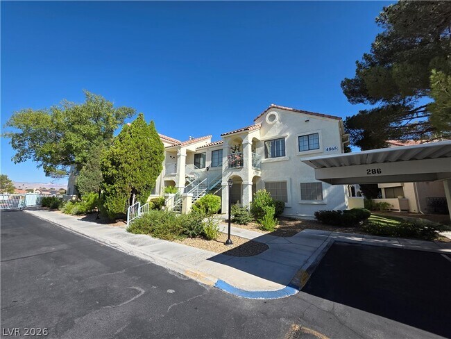Building Photo - 4865 S Torrey Pines Dr