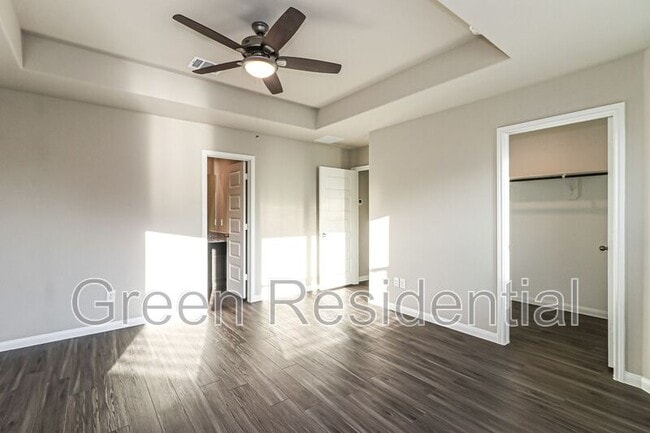 Building Photo - 5122 Hector Gustavo Dr