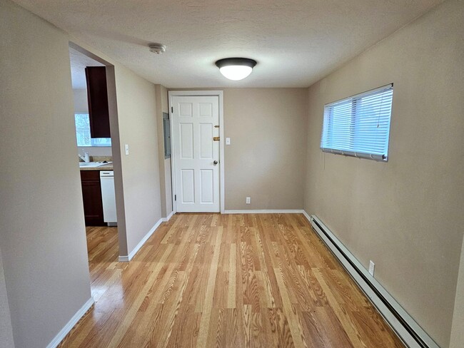 Building Photo - Cozy 3-Bedroom in Central Richland