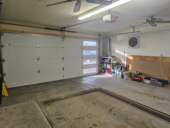 Building Photo - Fully Furnished Summer Rental