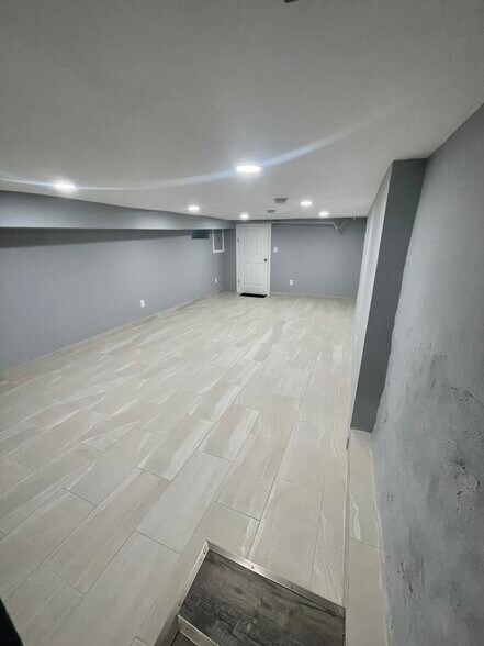 Building Photo - 840 Cumberland St