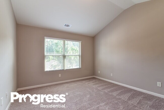 Building Photo - 2097 Juniper Ives Ct SE
