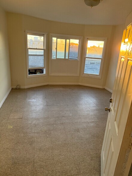 Building Photo - 5164 Imperial Ave