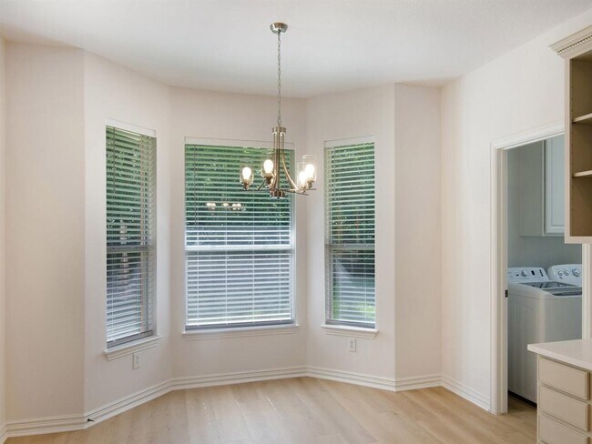 Building Photo - 74 S Scribewood Cir