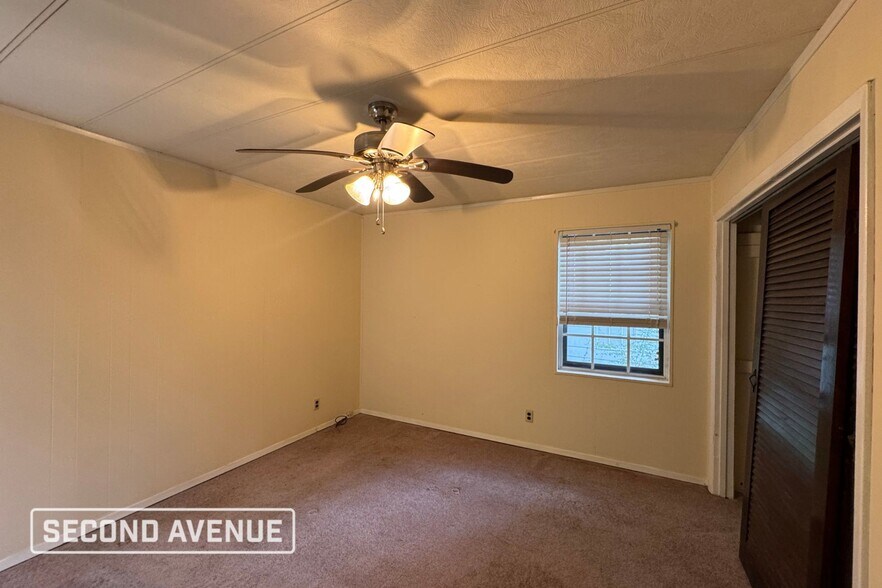 Building Photo - 1701 5th Way NW