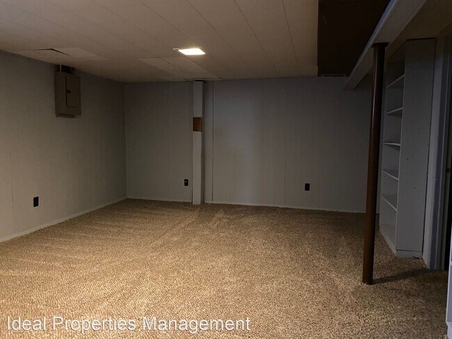 Building Photo - 3 br, 2.5 bath House - 45 Friars