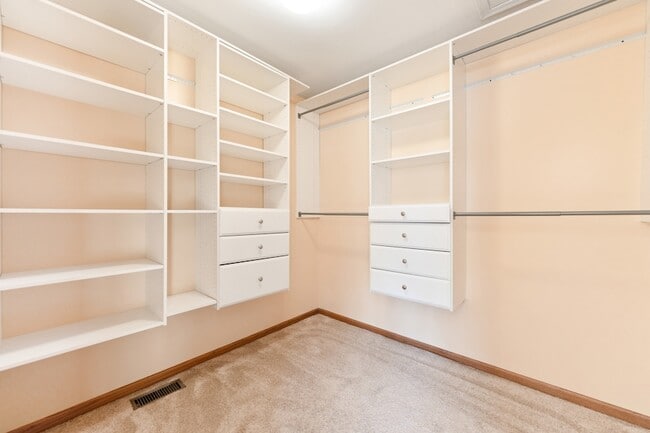 Building Photo - 511 Pheasant Trail