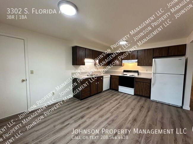 Building Photo - 3302 S Florida Ave