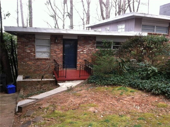 Primary Photo - 1184 N Decatur Rd