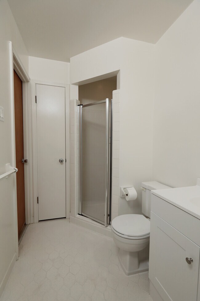 Building Photo - 2509 Paddock Ct