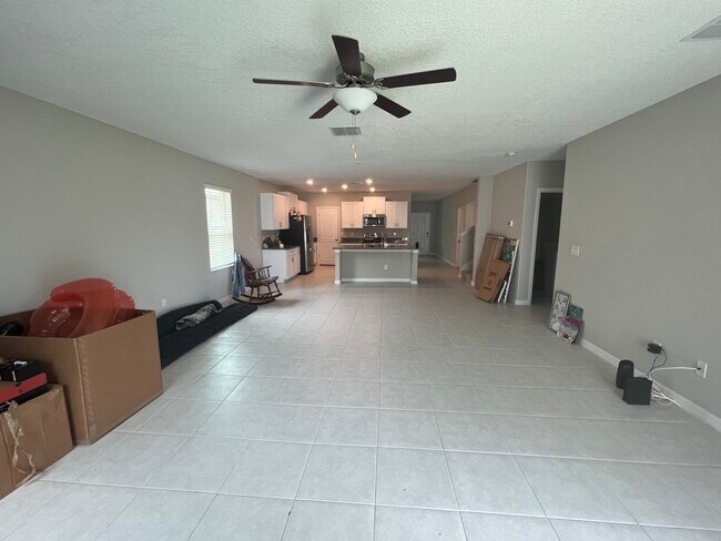 Building Photo - 352 Argyll Dr