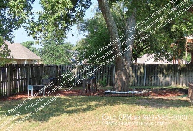 Building Photo - 624 Yesterday Dr