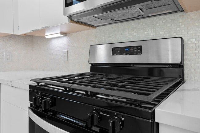 Building Photo - 861 Prosper St