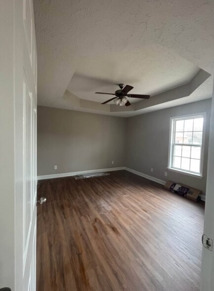 Building Photo - 1012 Crystal Bear Trail