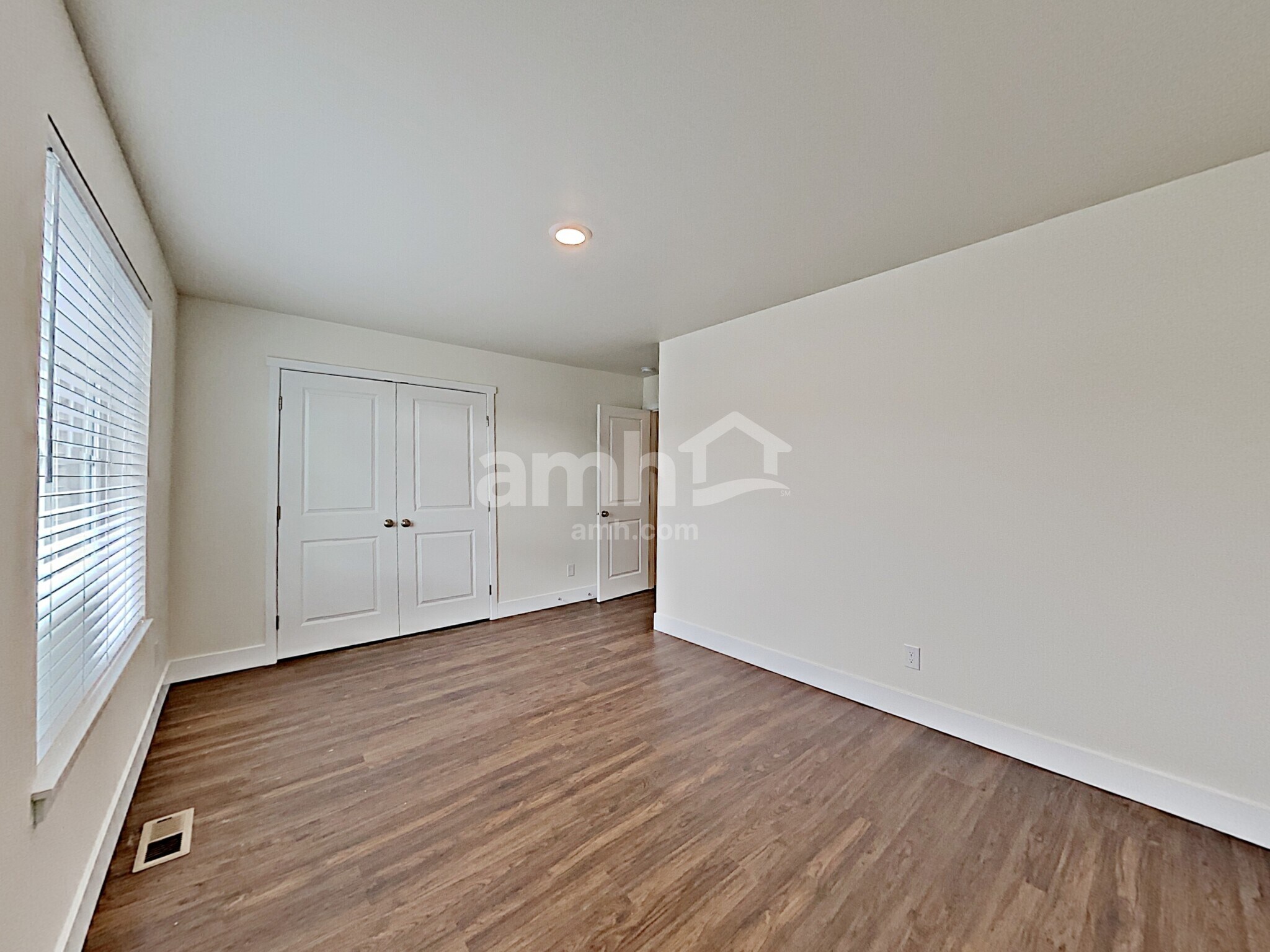 Building Photo - 2105 104th Dr SE