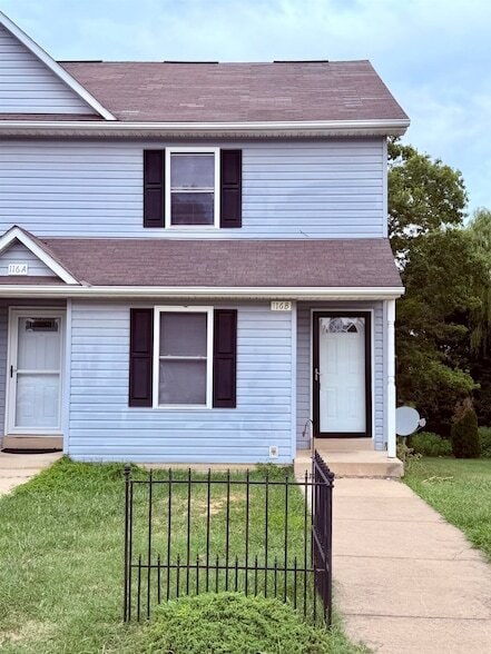 Building Photo - 116 T-Bird Ln