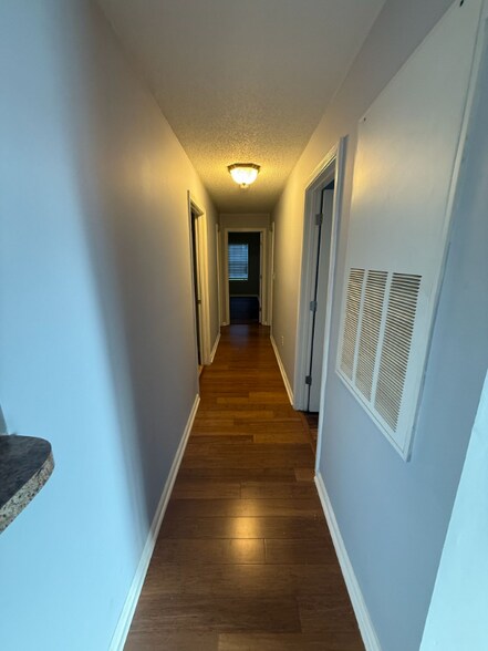 Building Photo - 3774 Hitchcock Way