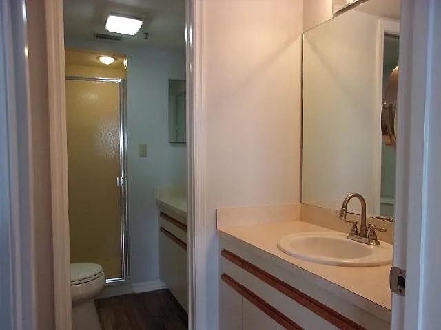 Building Photo - 464 Bouchelle Dr