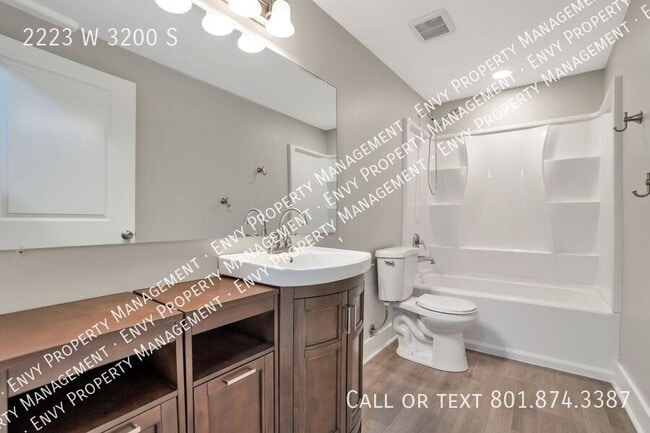 Building Photo - 2223 W 3200 S