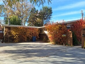 Building Photo - 2437 N Curtis Rd