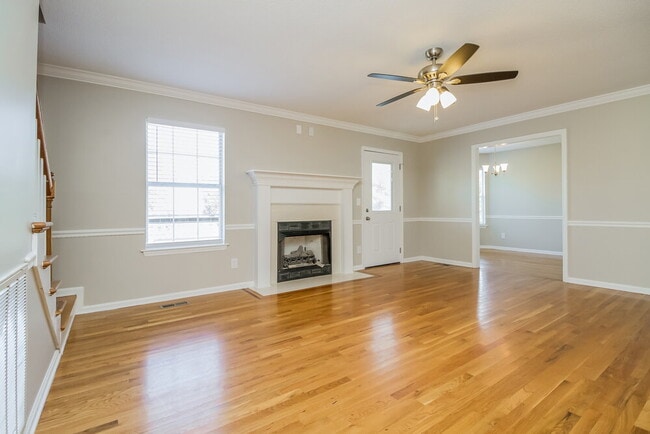 Building Photo - 1318 Knight Dr