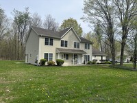 Building Photo - 409 Kings Hwy