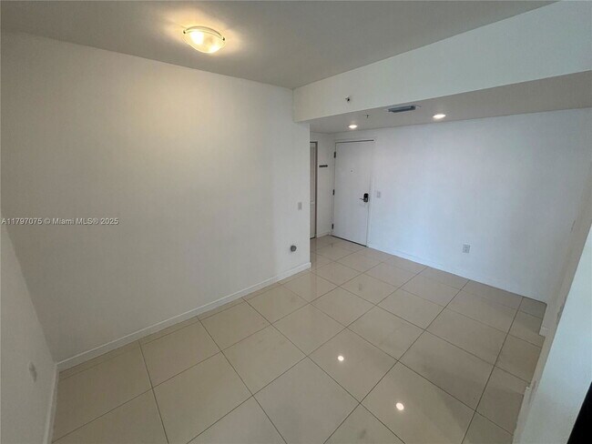 Building Photo - 7661 NW 107th Ave