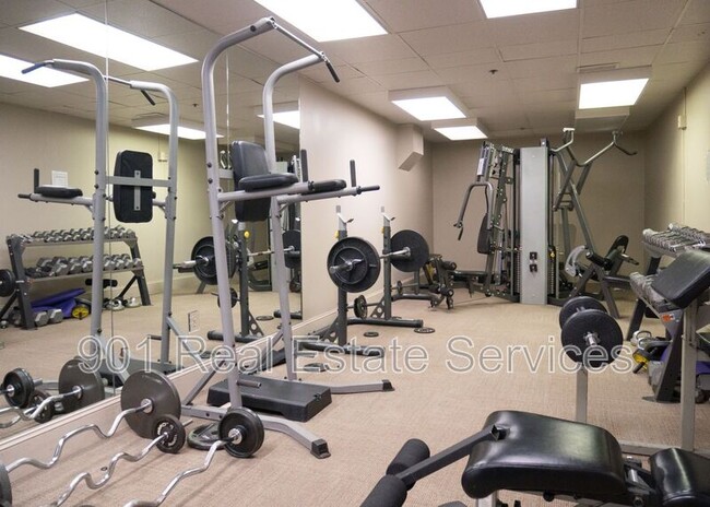 Building Photo - 200 Wagner Pl