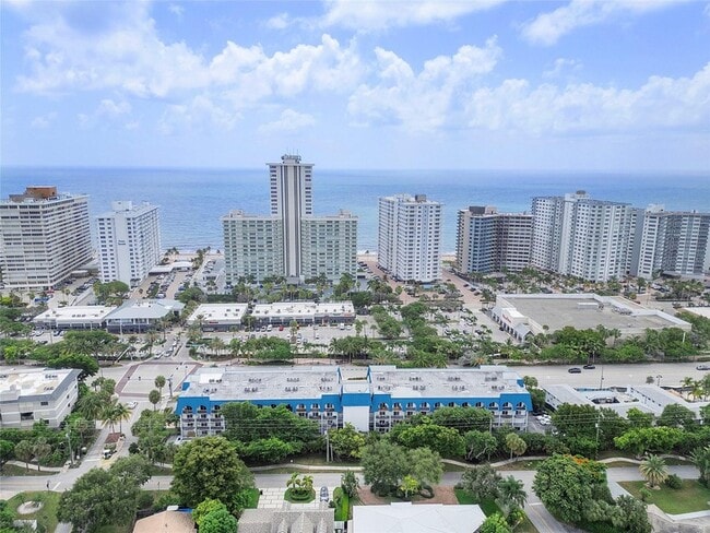 Building Photo - 3909 N Ocean Blvd